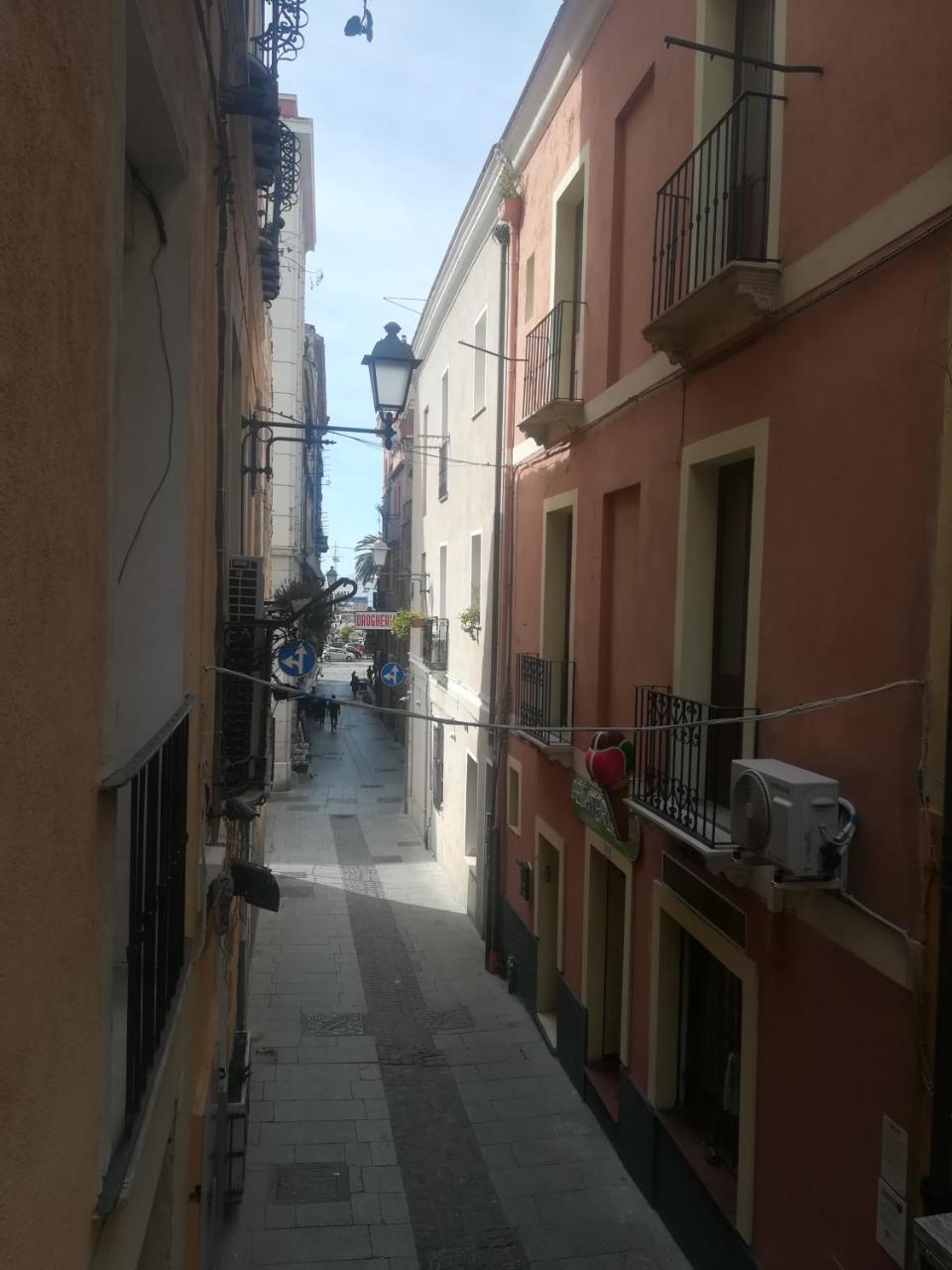 Bed & Breakfast B.house Cagliari